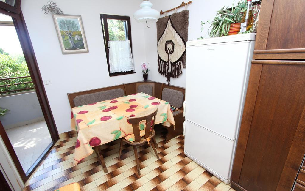 Apartment Vesna ロヴィニ エクステリア 写真